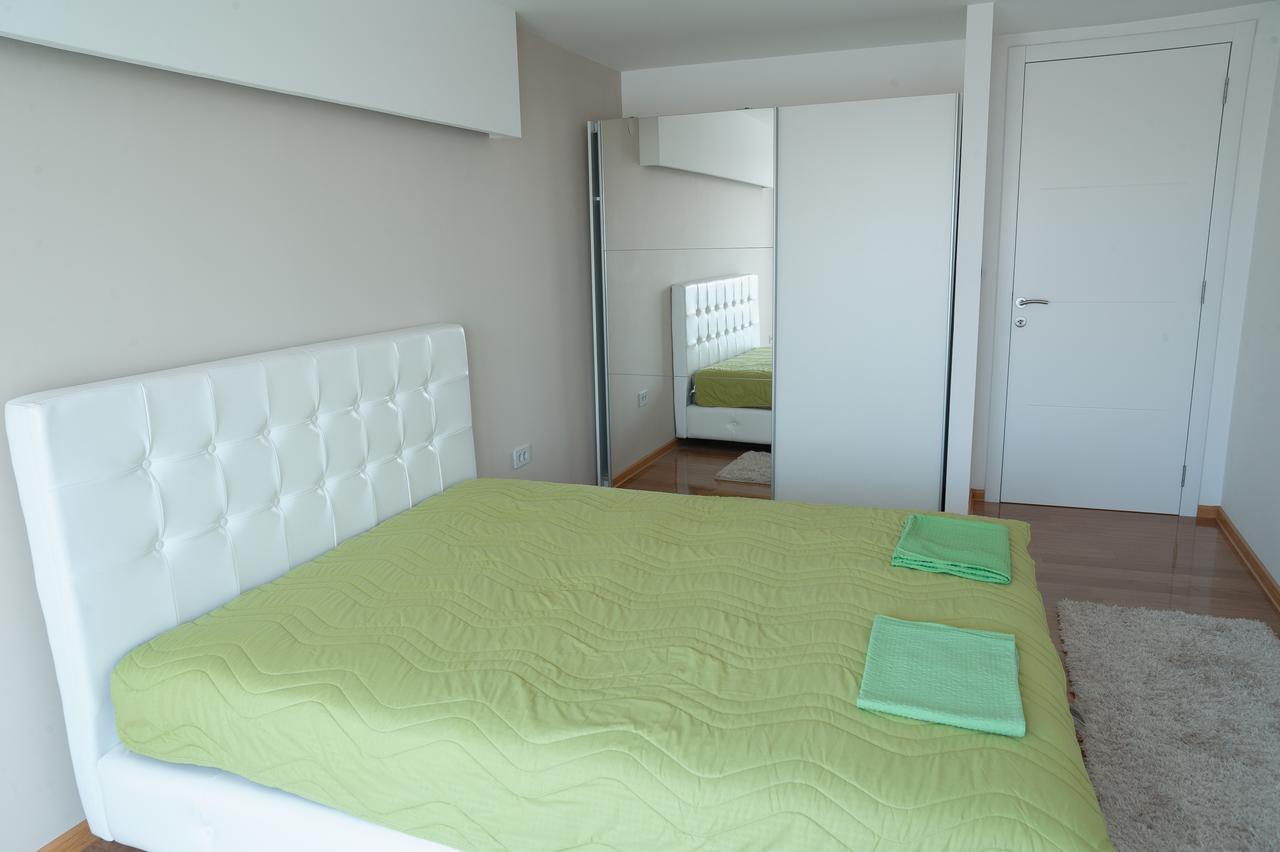 Atina Lux Hostel Leskovac  Exteriör bild